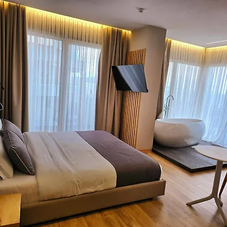 Apollon Hotel 4*