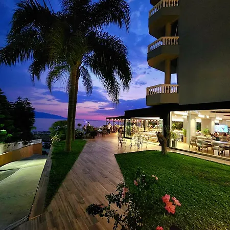 Hotel Apollon 4*