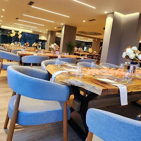 Apollon Hotel Sarandë