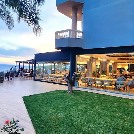 Hotel Apollon 4*