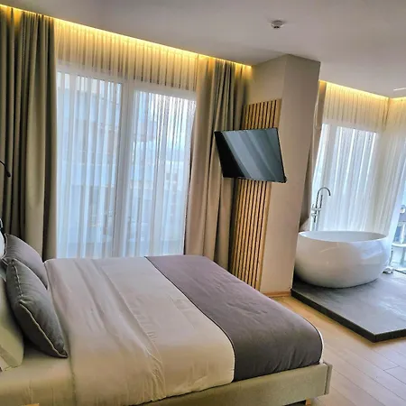 Apollon 4* Sarandë