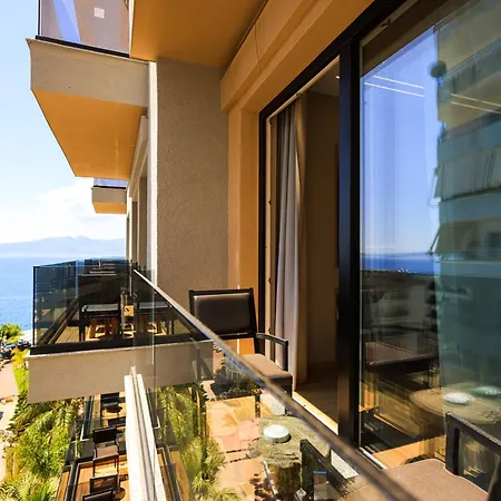 Apollon (adults Only) 4*