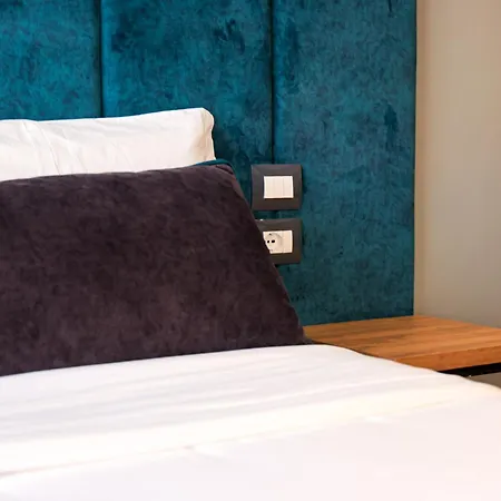 Apollon (adults Only) Sarandë