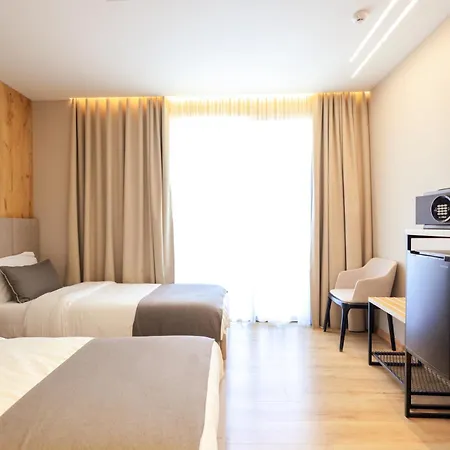Apollon Hotel 4*