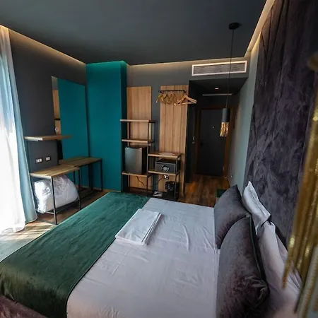 Apollon (adults Only) Sarandë