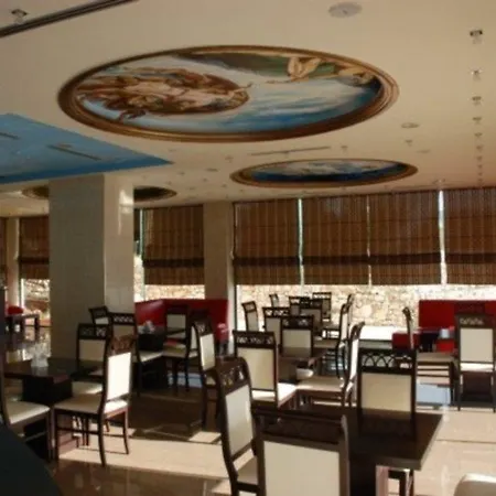 ホテル Apollon (adults Only) Sarandë