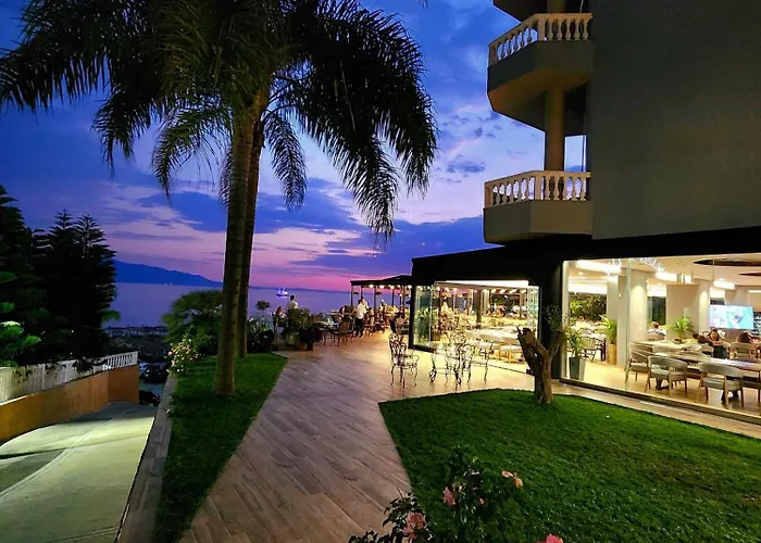 Hotel Apollon (adults Only) 4*