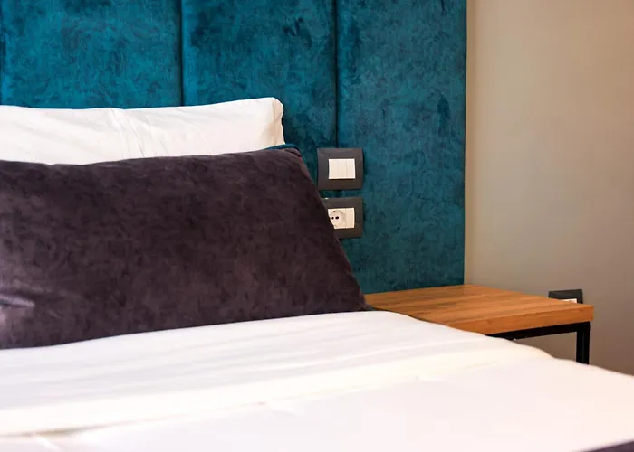 Apollon (adults Only) Sarande