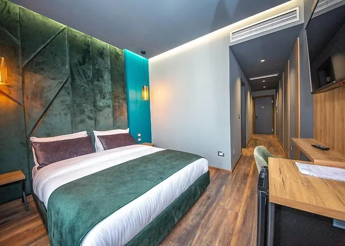 Apollon (adults Only) Sarande