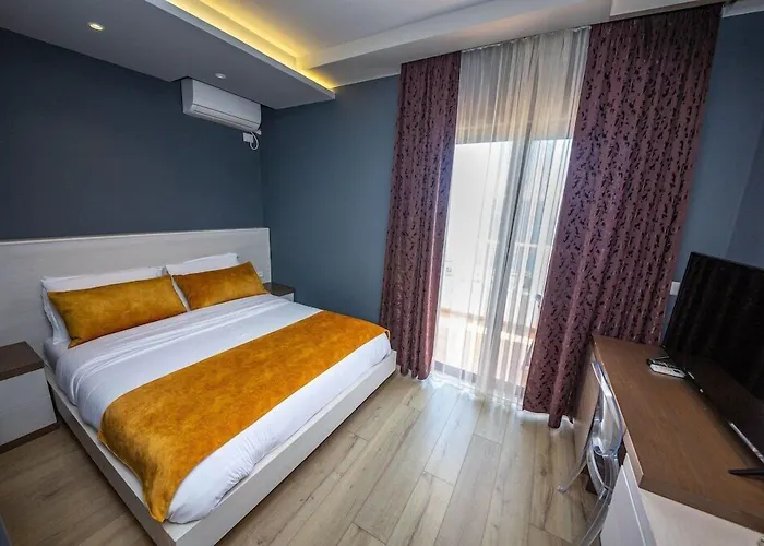 Apollon (adults Only) Sarandë